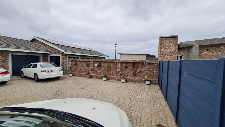 6 Bedroom Property for Sale in Dana Bay Western Cape